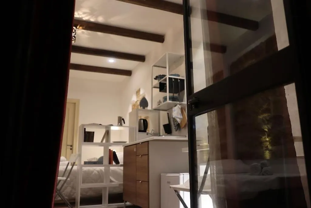 Casuzza Palazzo Storico, Stazione Centrale Palermo Appartement
